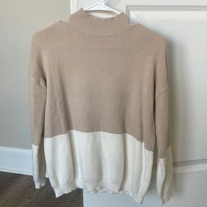 Two tone turtle neck only worn once! Super soft and comfortable ☺️